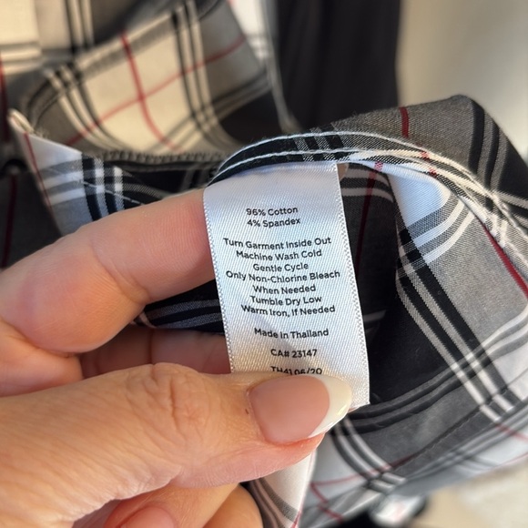 Talbots non iron cotton perfect shirt parade plaid collared blk wht red buttoned - Picture 7 of 12
